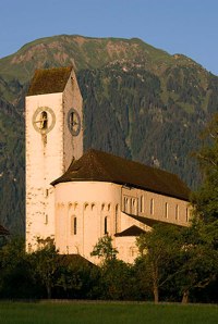 07-Amsoldingen-Kirche-1