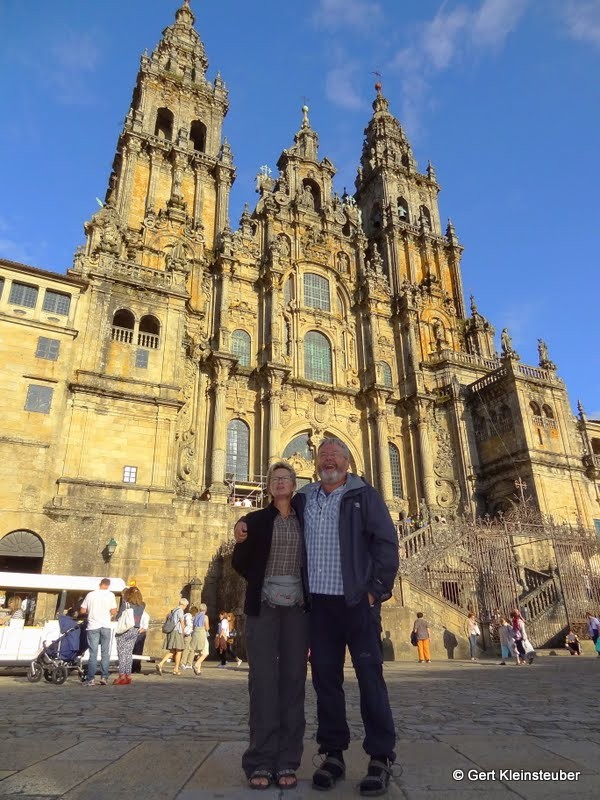 Andrea und ich vor der Kathedrale