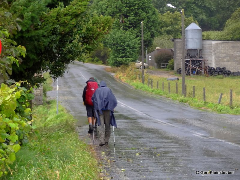 heftige Regenschauer und Sturm