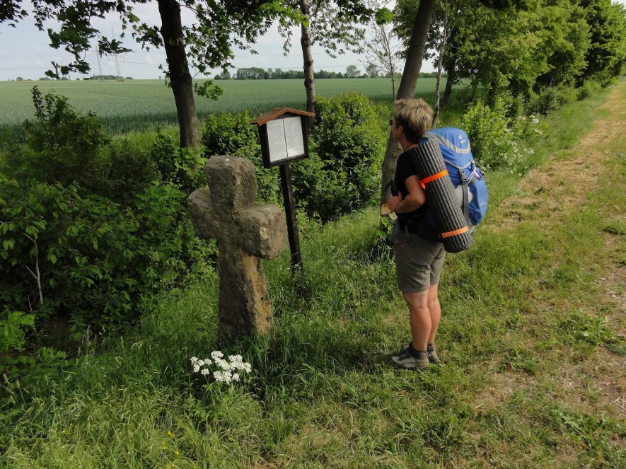 Steinkreuz vor Kleinrettbach